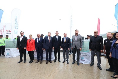 Biyoçeşitlilik artacak. İzmit Körfezi’ne binlerce balık salındı