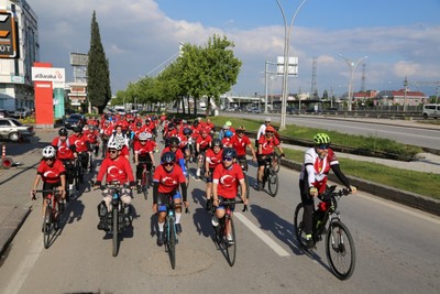 Kocaeli’de 19 Mayıs bisiklet turu ile taçlandı