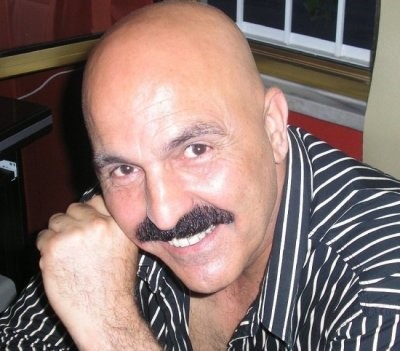 Eski oyuncu komşuda ölü bulundu