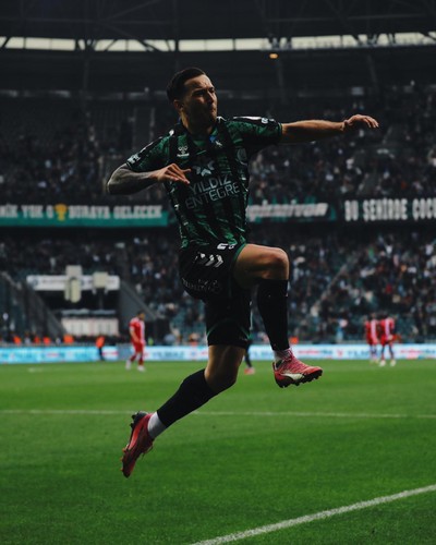 Kocaelispor şampiyon gibi bitirdi