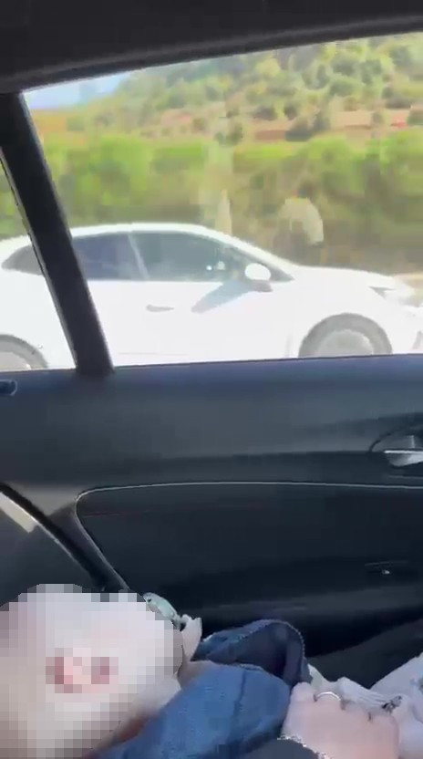 Kocaeli’de maganda dehşeti: Bebekli otomobili sıkıştırdı, 5 araç birbirine girdi
