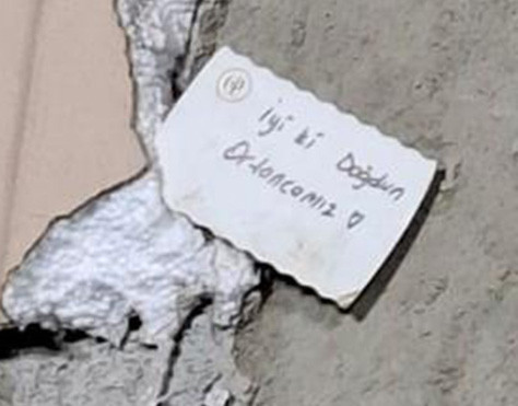 'İyi ki doğdun ortancamız' Gebze'deki enkazdan yürek yakan fotoğraflar!