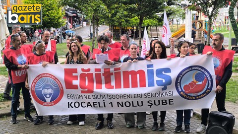 Dernekler hadsiz profesöre tepki için toplandı!