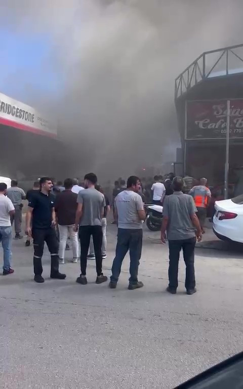 Gölcük Sanayi sitesinde yangın