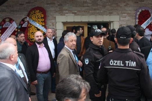 İYİ Parti'de gergin kongre... - Resim: 13