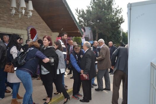 İYİ Parti'de gergin kongre... - Resim: 14
