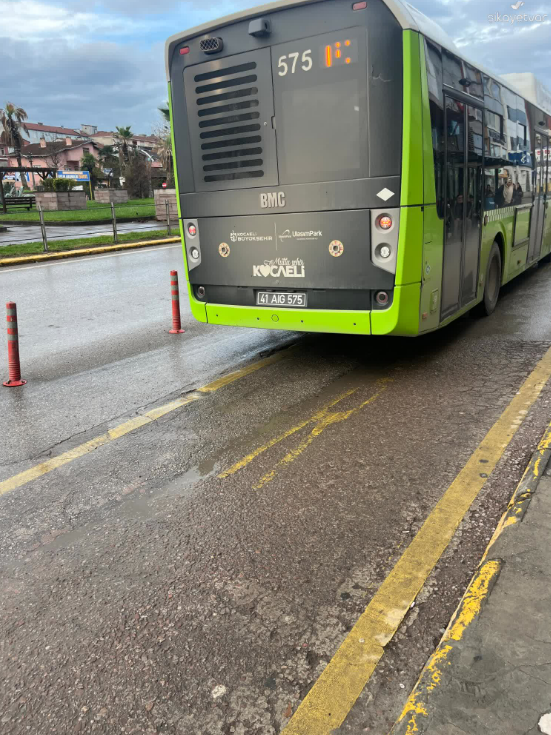 Tesadüfün böylesi! otobüs şoförünü şikayet etti