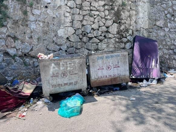 Serdar mahallesi İzmit belediyesini bekliyor