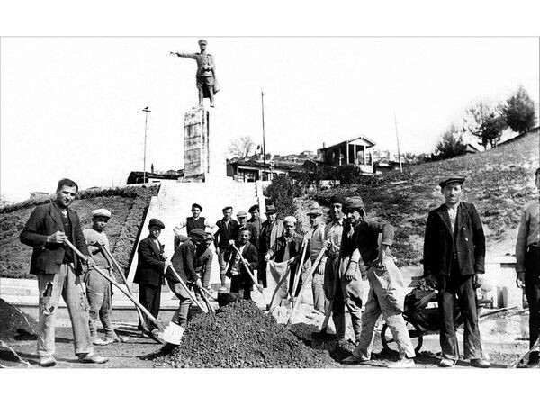 Eski ve yeni İzmit fotoğrafları! Bu fotoğraflar sizi tarihe götürecek - Resim: 56