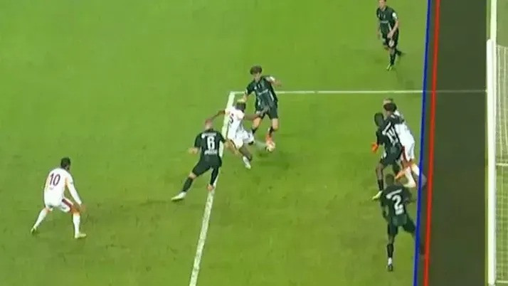 Galatasaray'ın iptal edilen golüne 3 hakemden ortak karar