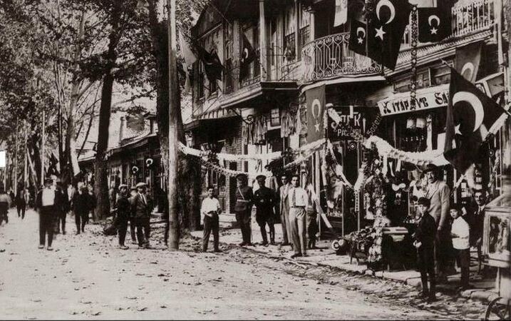 Eski ve yeni İzmit fotoğrafları! Bu fotoğraflar sizi tarihe götürecek - Resim: 63