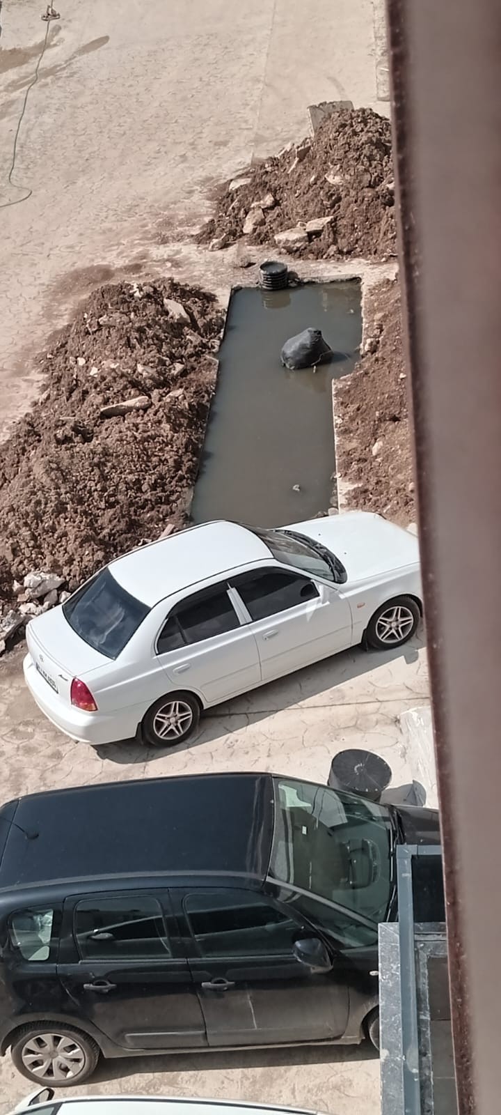 Firma ortada yok. Başiskele’deki bu inşaat 9 yıldır bitmedi!