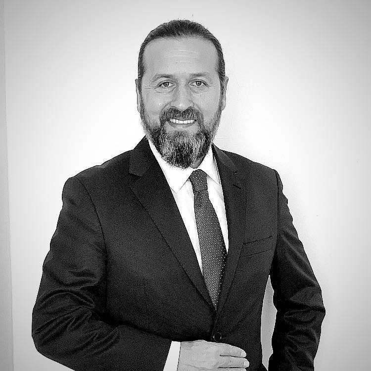 Karadaşlı'nın, Kartepe'de esnaf olan eniştesi kutsal topraklarda vefat etti!