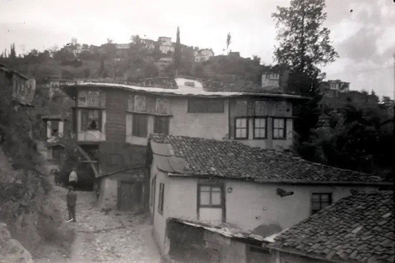 Eski ve yeni İzmit fotoğrafları! Bu fotoğraflar sizi tarihe götürecek - Resim: 36
