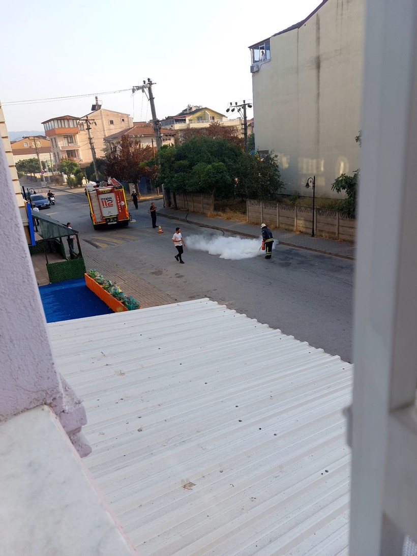 İzmit’te trafo alev aldı. İşte görüntüler