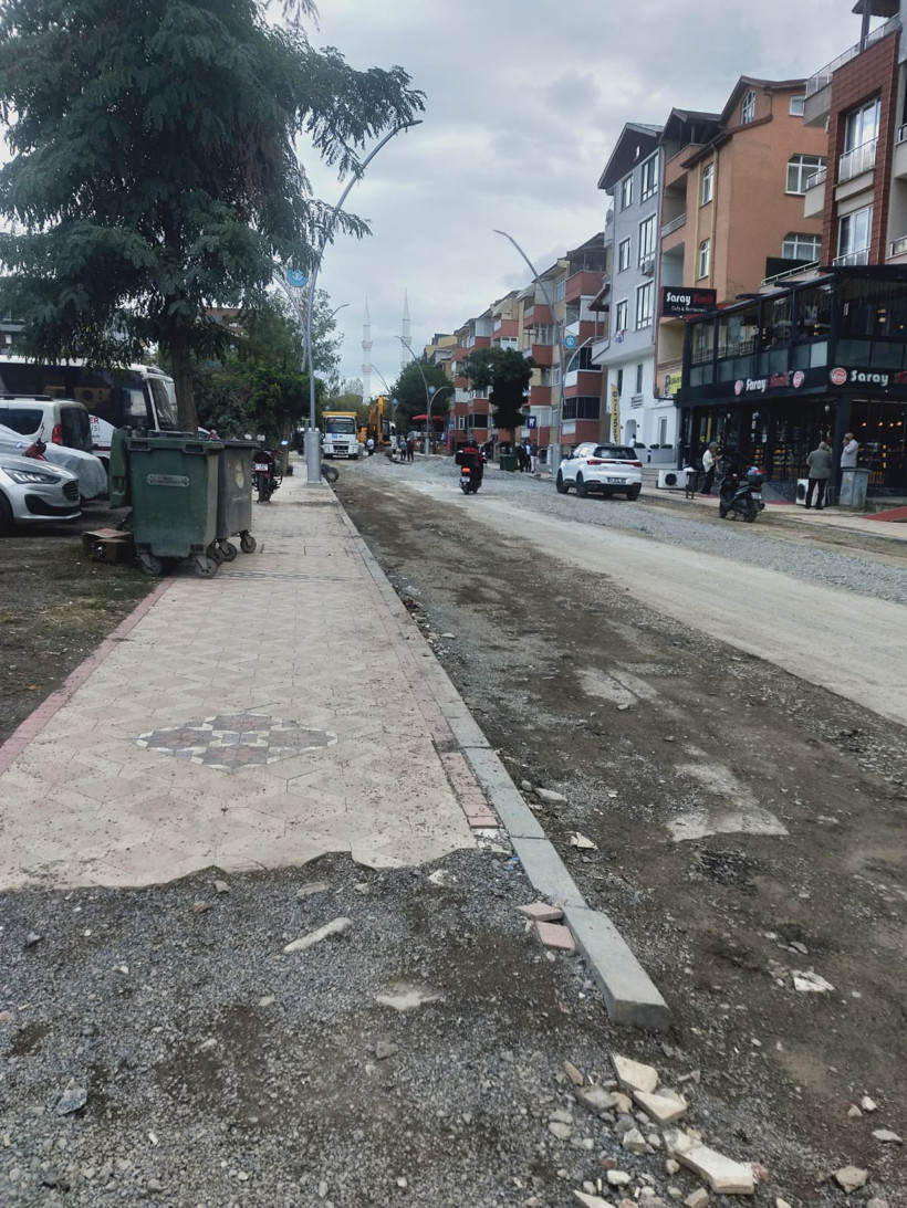 Yollar delik deşik: Körfez’de altyapı çalışmaları bitmek bilmedi