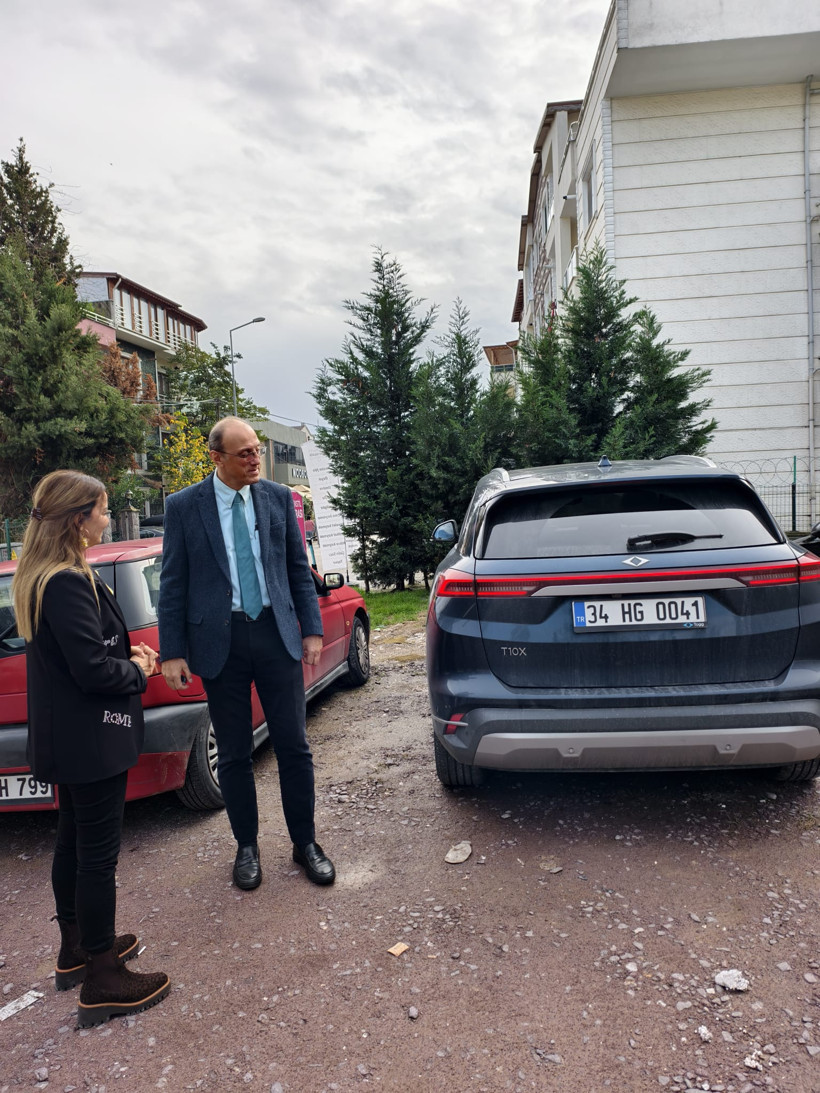 CHP’li Hurşit Güneş TOGG’dan çok memnun!