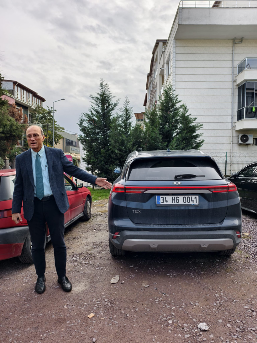 CHP’li Hurşit Güneş TOGG’dan çok memnun!