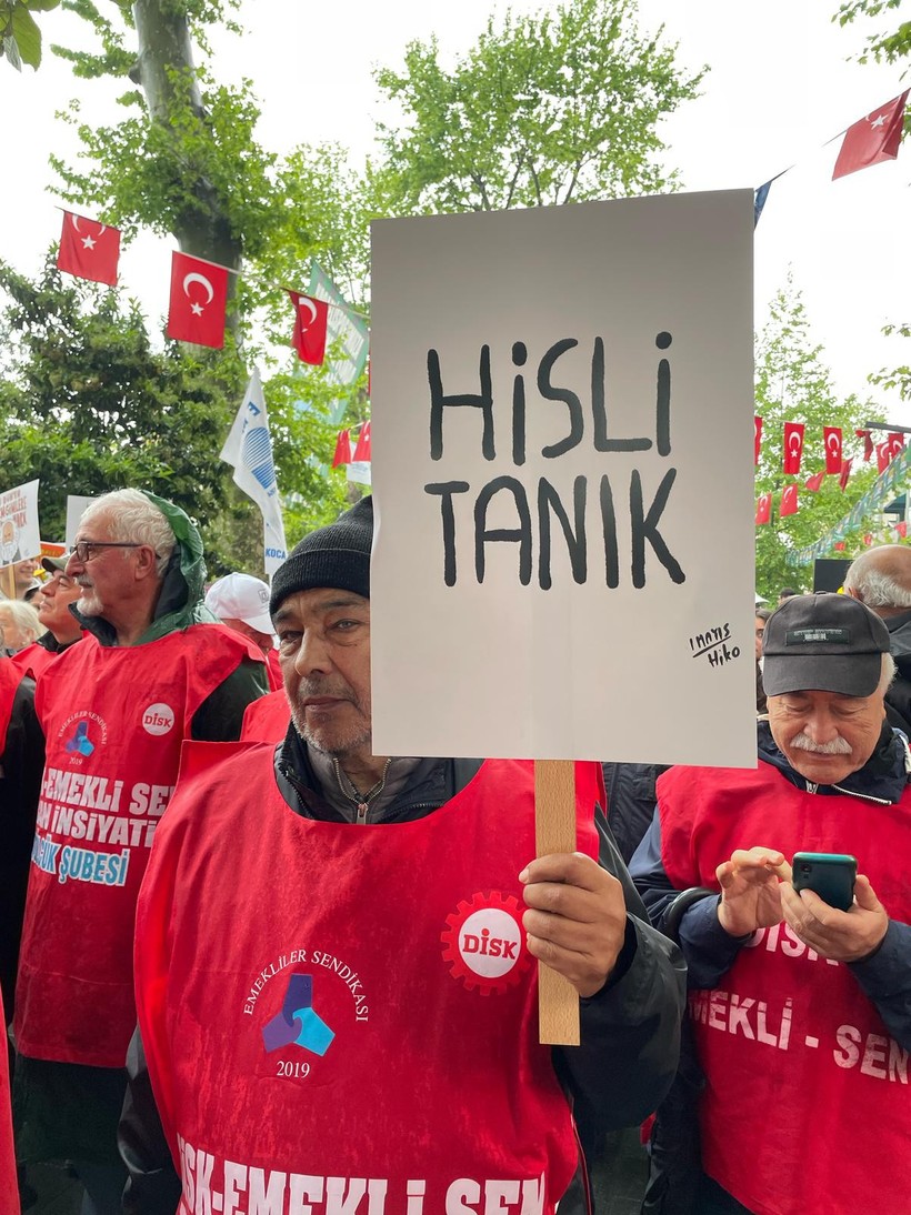 Kocaeli’de yağmur altında 1 Mayıs’tan renkli görüntüler