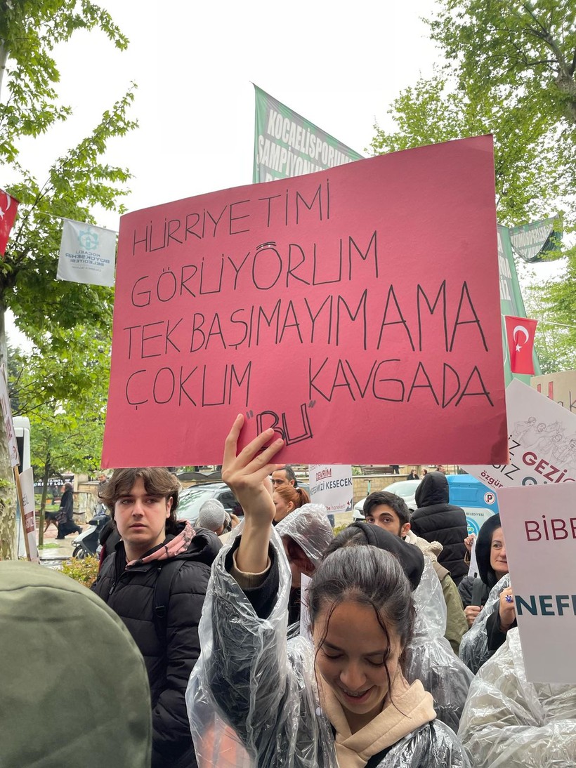 Kocaeli’de yağmur altında 1 Mayıs’tan renkli görüntüler