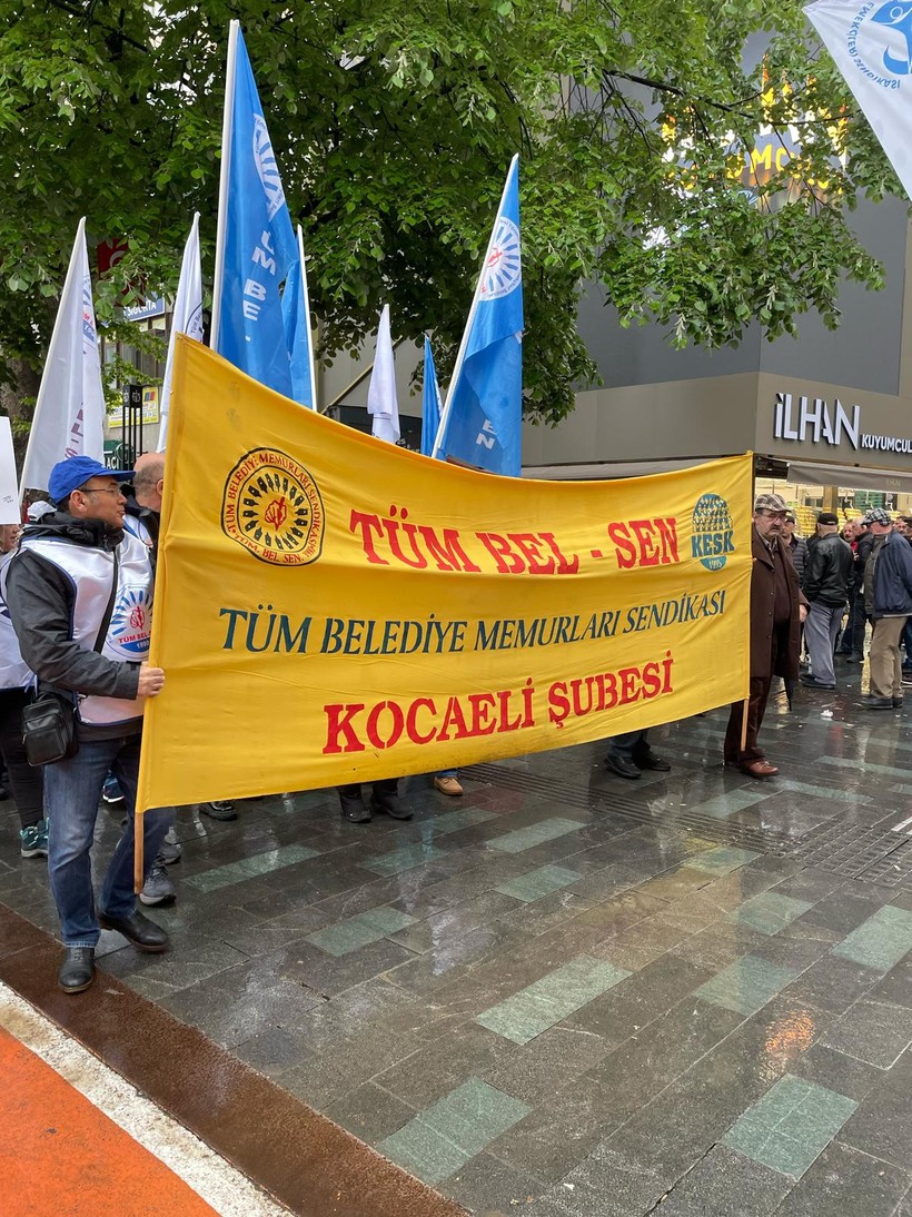 Kocaeli’de yağmur altında 1 Mayıs’tan renkli görüntüler