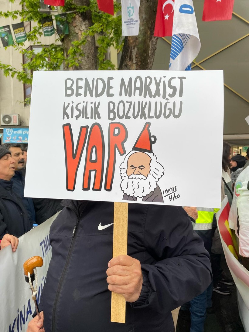 Kocaeli’de yağmur altında 1 Mayıs’tan renkli görüntüler