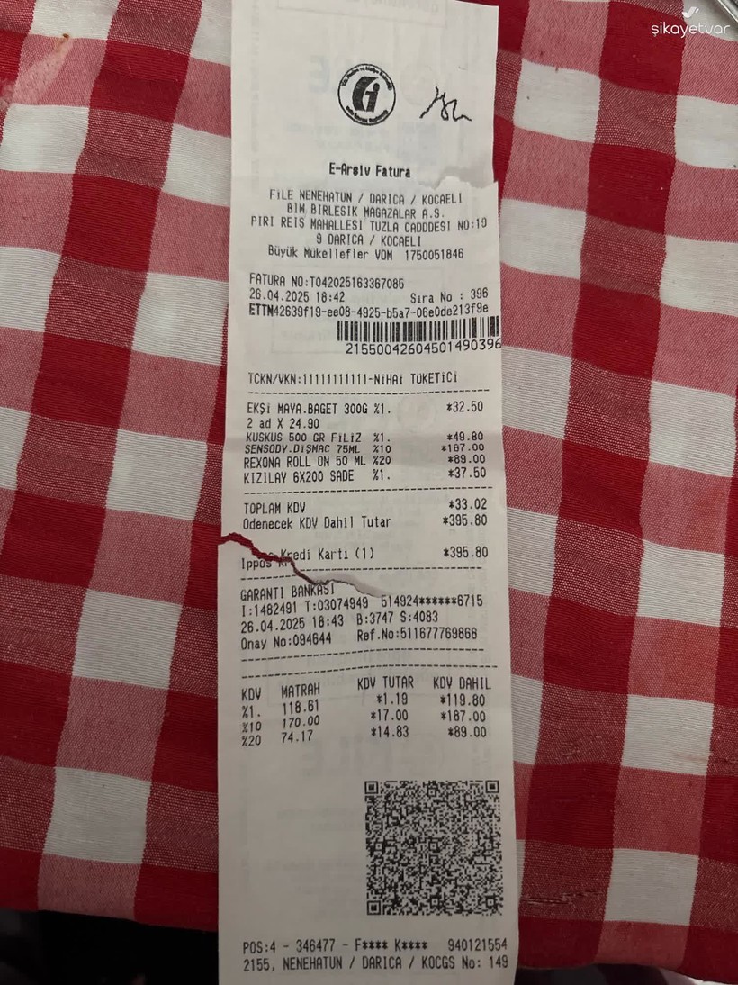 Kocaeli’deki zincir markette müşterinin başına gelen olay şok etti!