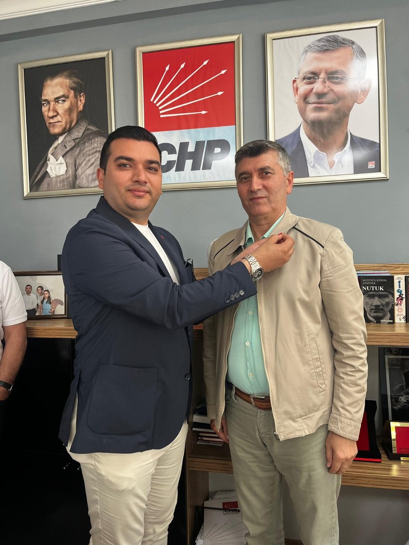 Darıca’da AKP’li başkanın kuzeni CHP’ye üye oldu