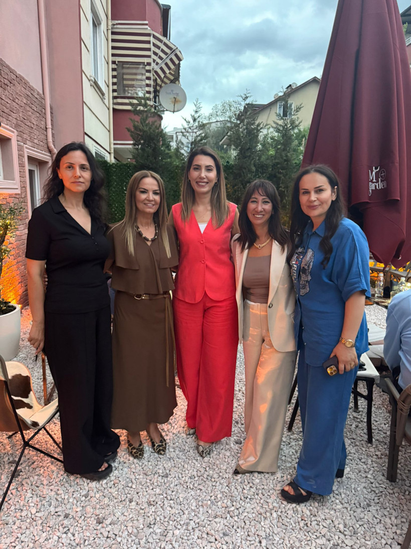 Protokol bu açılışa akın etti, İzmit’e iddialı mekan: Mplus Garden