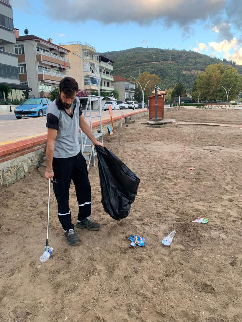 Kocaeli’de yosunlar temizlendi, çöpler toplandı