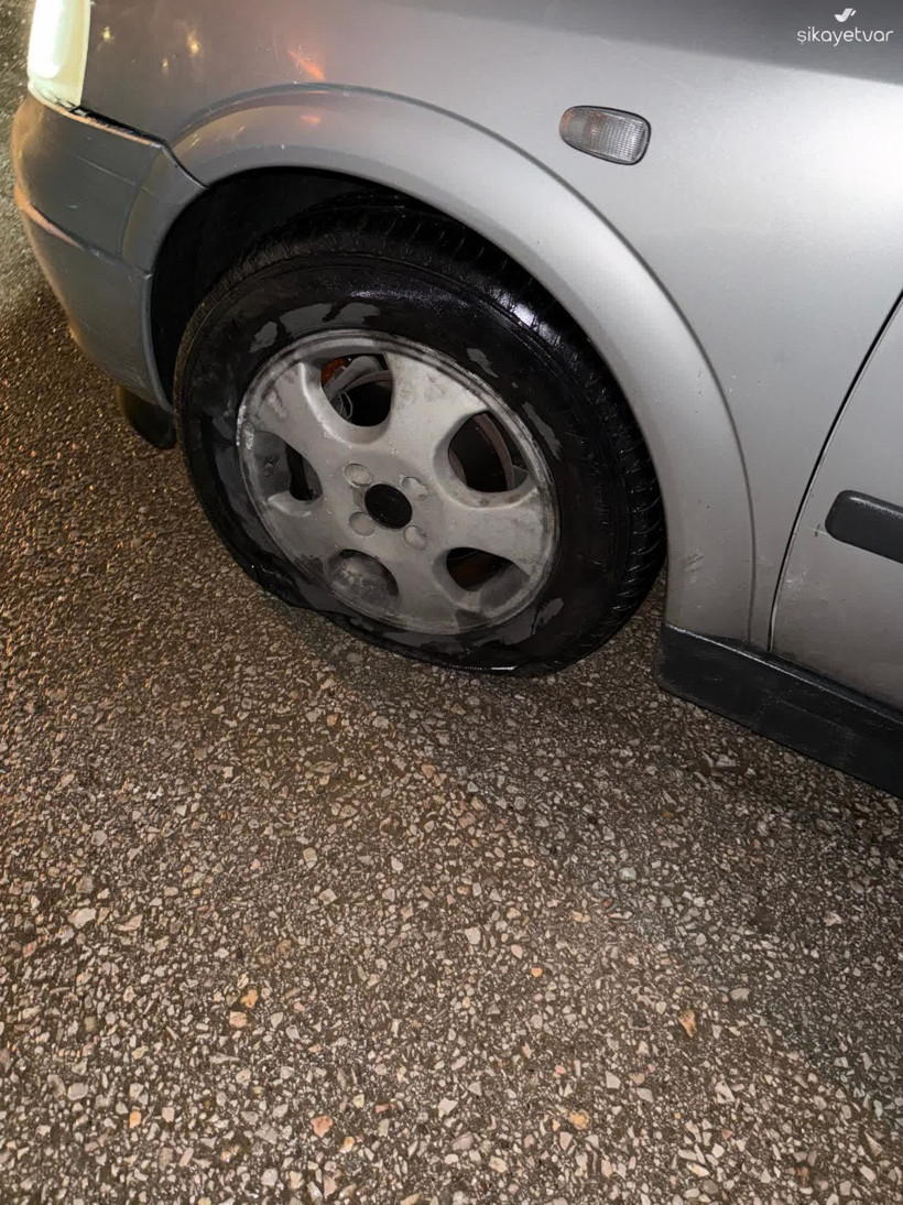 Kocaeli’deki caddede sürücü ve hamile eşi kabusu yaşadı!