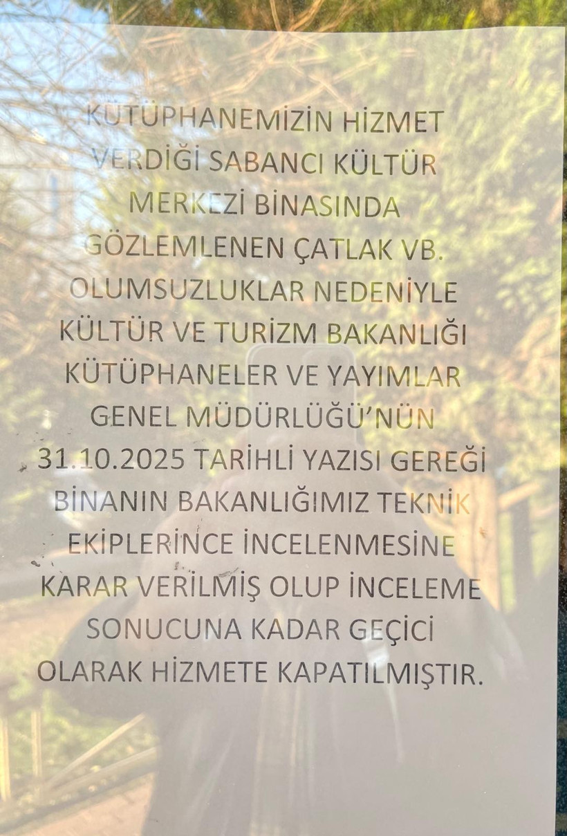 Yeni yer bekleniyor: Kocaeli İl Halk K&uuml;t&uuml;phanesi&rsquo;nde kitaplar toplandı!