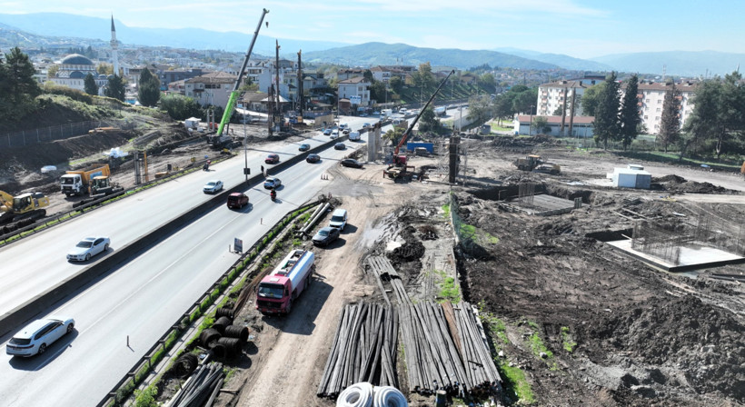 Başiskele Kavşağı’nda yeni aşama: 2 milyarlık projede fore kazıkların yarısı tamamlandı
