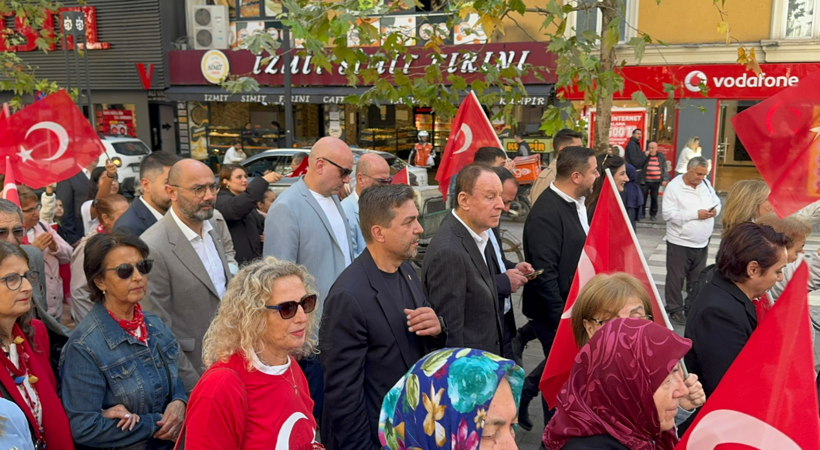 Bülent Sarı ve Hikmet Erenkaya 29 Ekim’de birlikte yürüdü