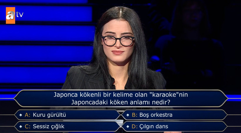 Siz ne cevap verirdiniz? Yarışmacıyı ‘karaoke’ sorusu pes ettirdi