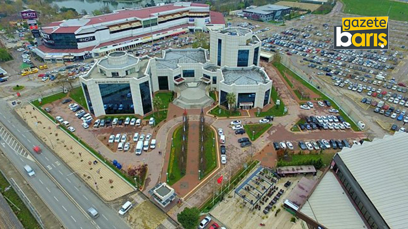Kocaeli Büyükşehir bir cebinden aldı diğer cebine koydu
