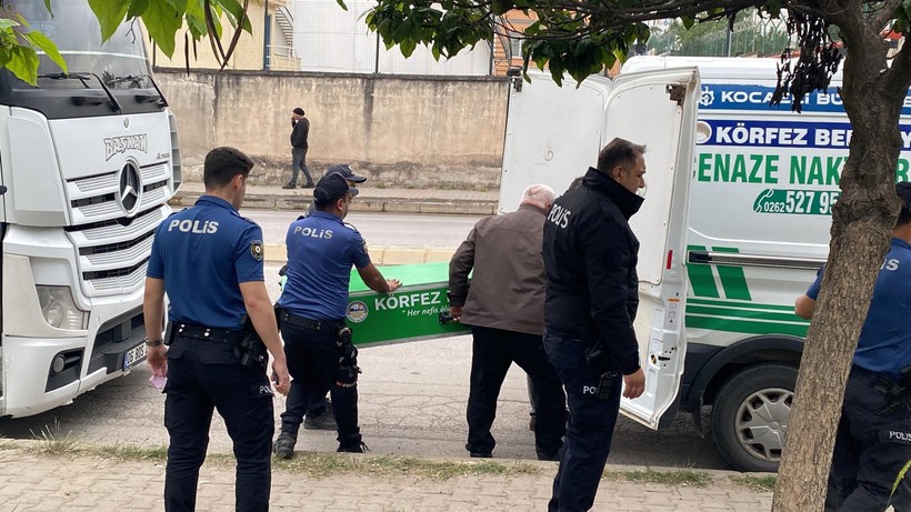 Asılı bulundu: Kocaeli’de tırın içinde şok intihar!