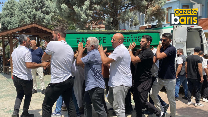 Kocaeli'de amcaları tarafından öldürülen 2 kardeş defnedildi