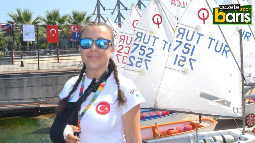 Karamürsel’de ‘Zafer Kupası’ yelken yarışları yapıldı