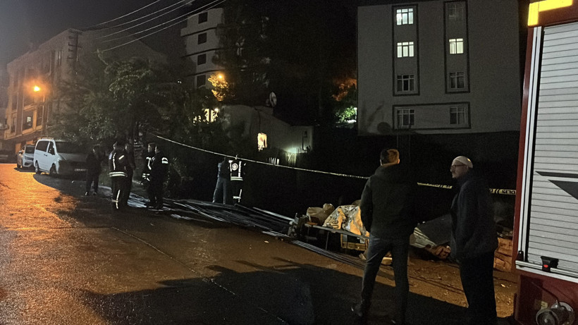 Kocaeli’deki inşaat yanındaki evde çökme! 4 kişilik aile canını zor kurtardı