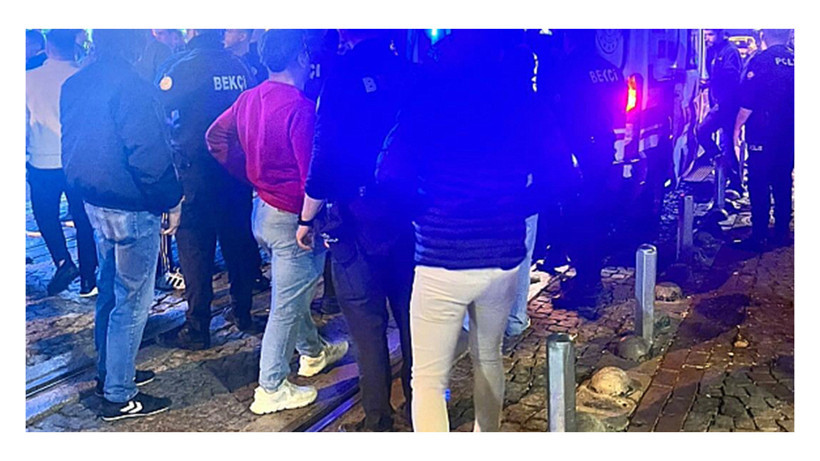 Barlar Sokağı'nda silahlı kavga: 2 yaralı