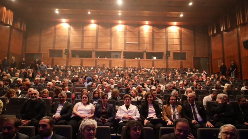 Kocaeli Şehir Tiyatroları’ndan anlamlı prömiyer: “Sinan” seyirciyle buluştu