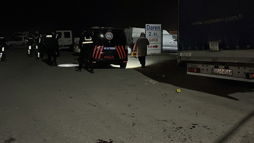 Kocaeli’de silahlı kavga!