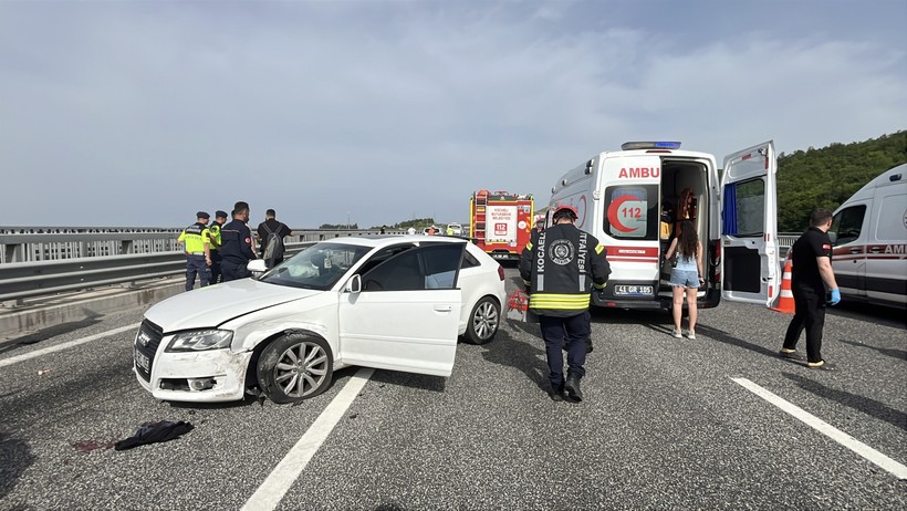 Kocaeli'de feci zincirleme kaza: 1'i ağır 5 yaralı!