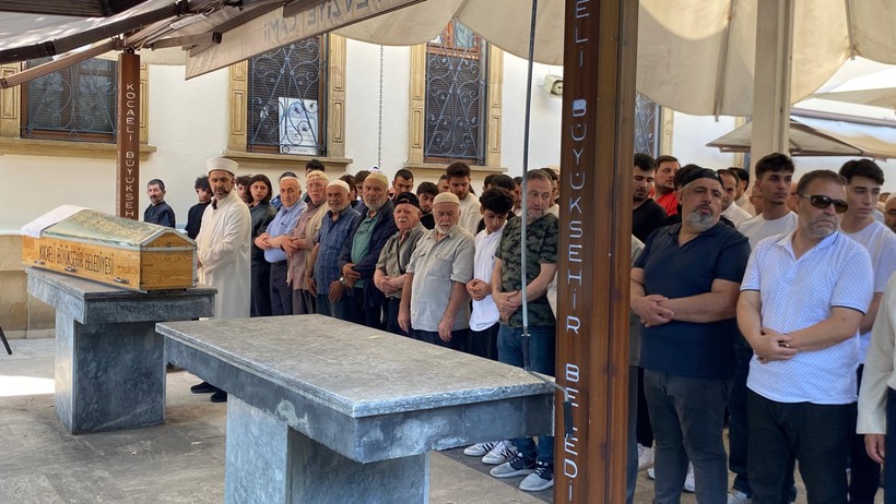 Kocaeli'de tırın altında kalan gence acı veda!