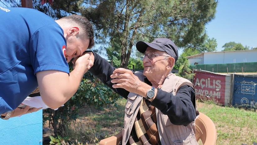 Bu kez hizmete değil, bayramlaşmaya geldiler