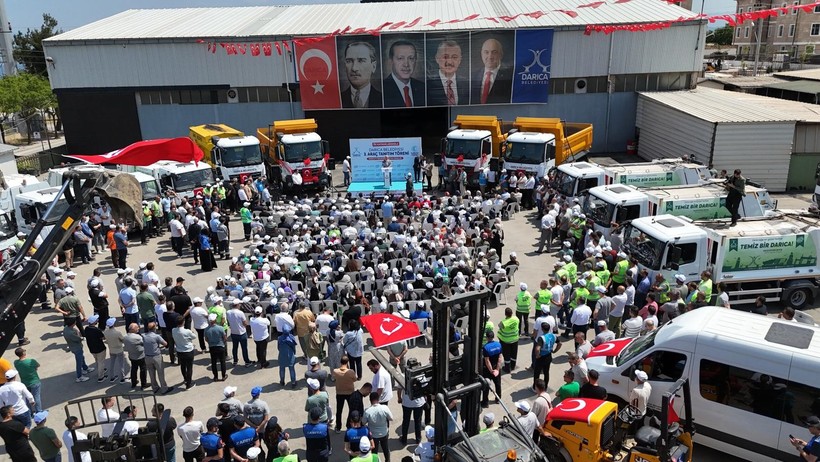 Darıca Belediyesi 18 hizmet aracı satın aldı