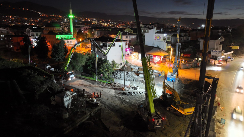 Kocaeli’deki dev projede köprünün ilk ayağı göründü