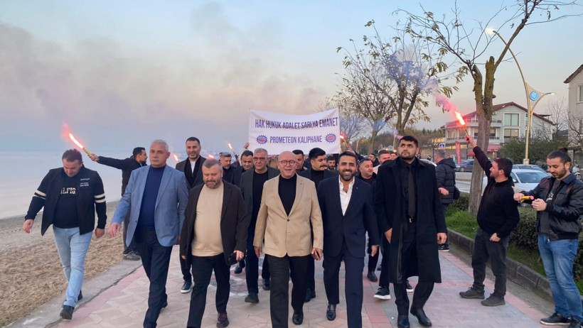 Lastik-İş&rsquo;ten tek yumruk poz!