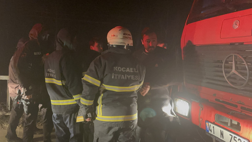 Kocaeli g&uuml;ne acı haberle başladı: Baba ve oğlu hayatını kaybetti